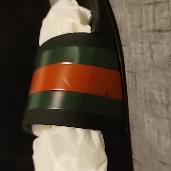 Authentic kids Gucci slides - Picture 2 of 9